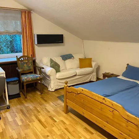 Gemuetliches Mit Grossem Bad Homestay