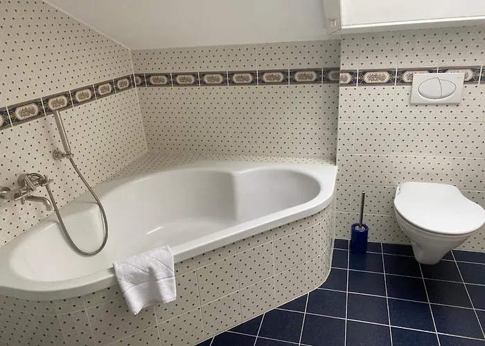 Gemuetliches Mit Grossem Bad