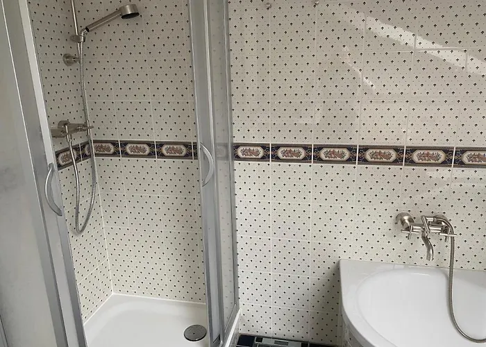 Gemuetliches Mit Grossem Bad רקלינגהאוזן